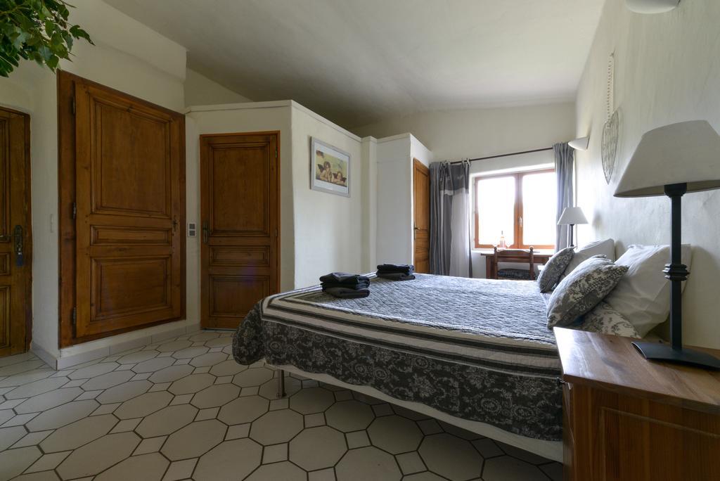 Hotel Le Vieux Platane Cairanne Zewnętrze zdjęcie